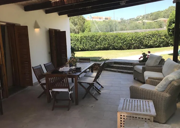 Casa de Férias Porto Istana Beach House Olbia
